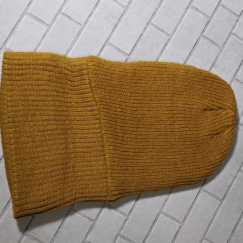 Mustard Men Cuff Beanie - Picture 7 of 10